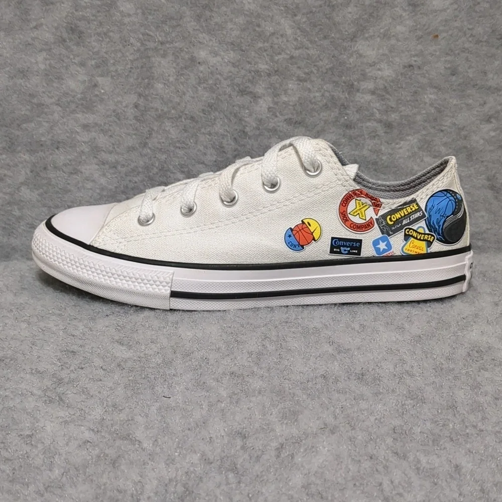 Converse Chuck Taylor All Star Logo Canvas Low Top Sneakers kids Sz 3